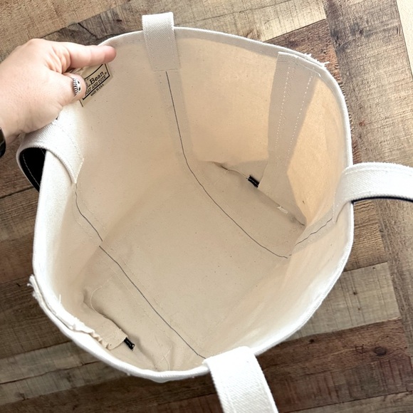 NWOT L.L.Bean The Original Boat and Tote Bag Cream & Navy - Picture 7 of 8